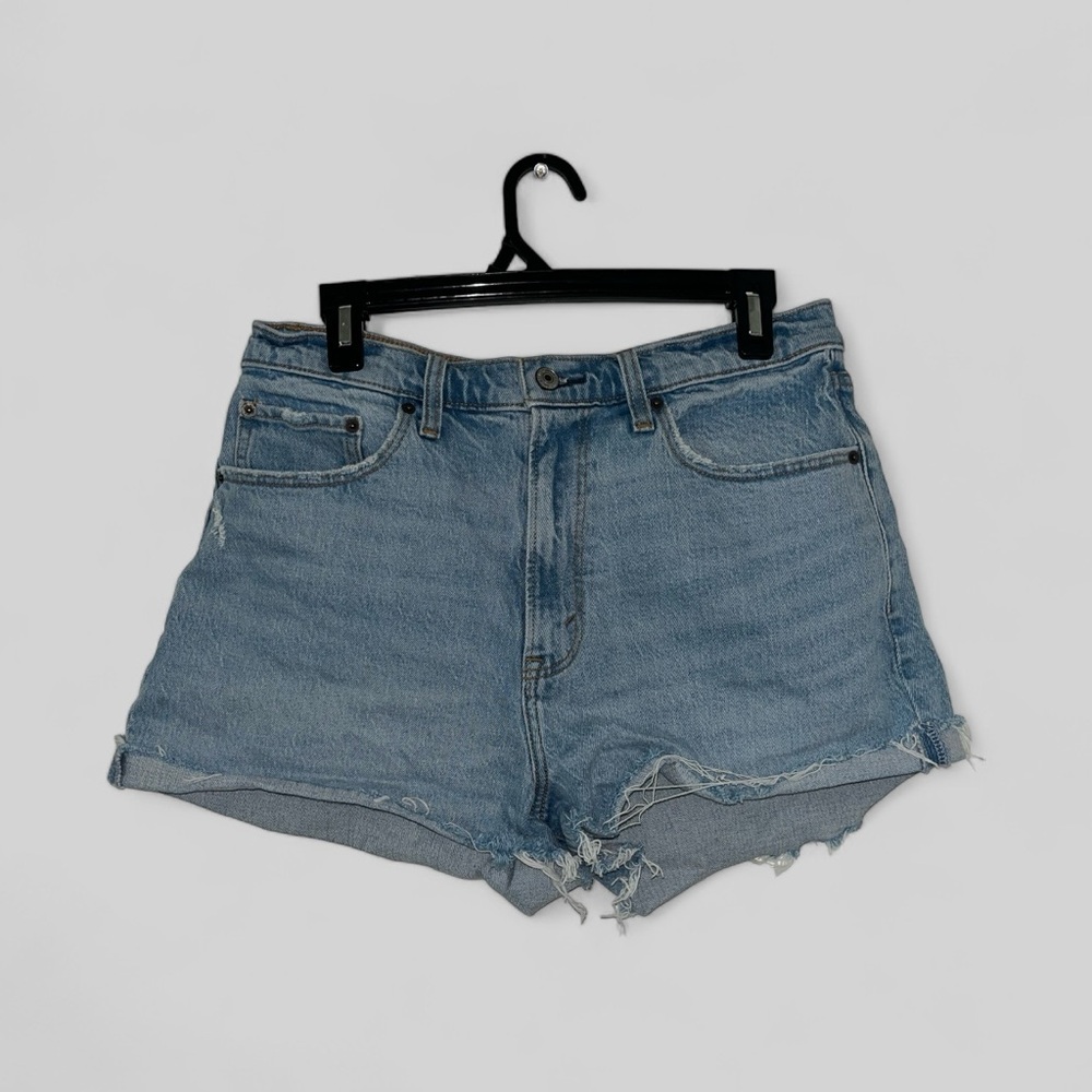 Abercrombie Curve Love High Rise Mom Short